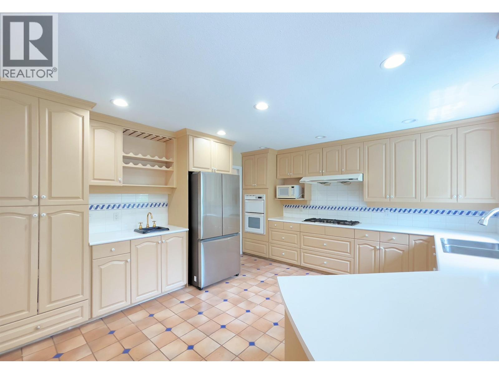 5620 Cornwall Drive, Richmond, British Columbia  V7C 5M5 - Photo 7 - R3125027