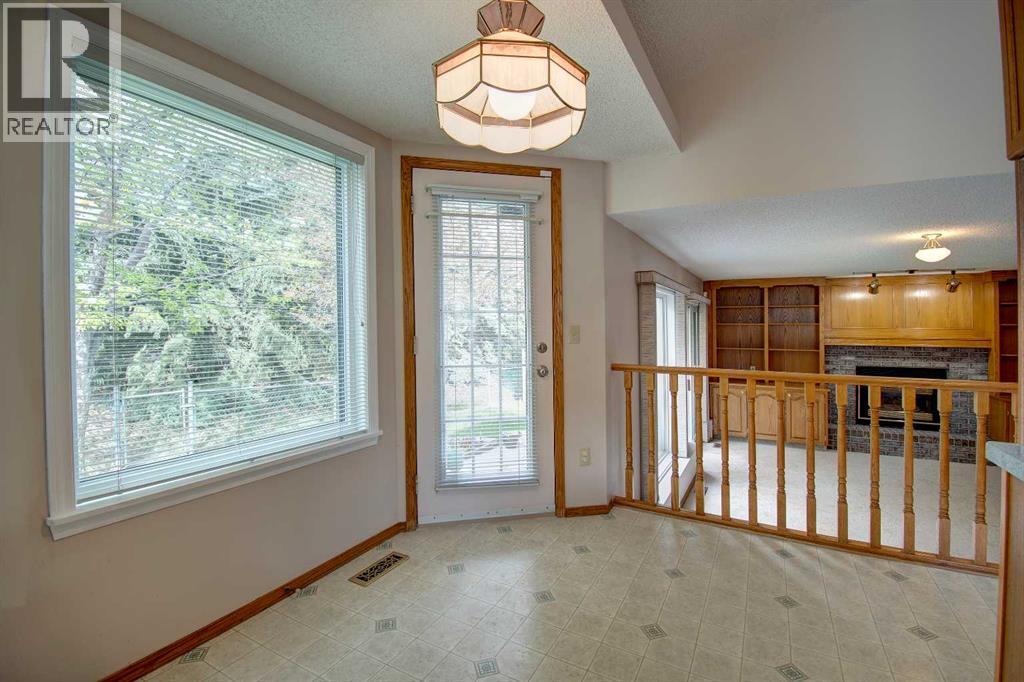 345 Sandringham Court Nw, Calgary, Alberta  T3K 3V6 - Photo 15 - A2314042