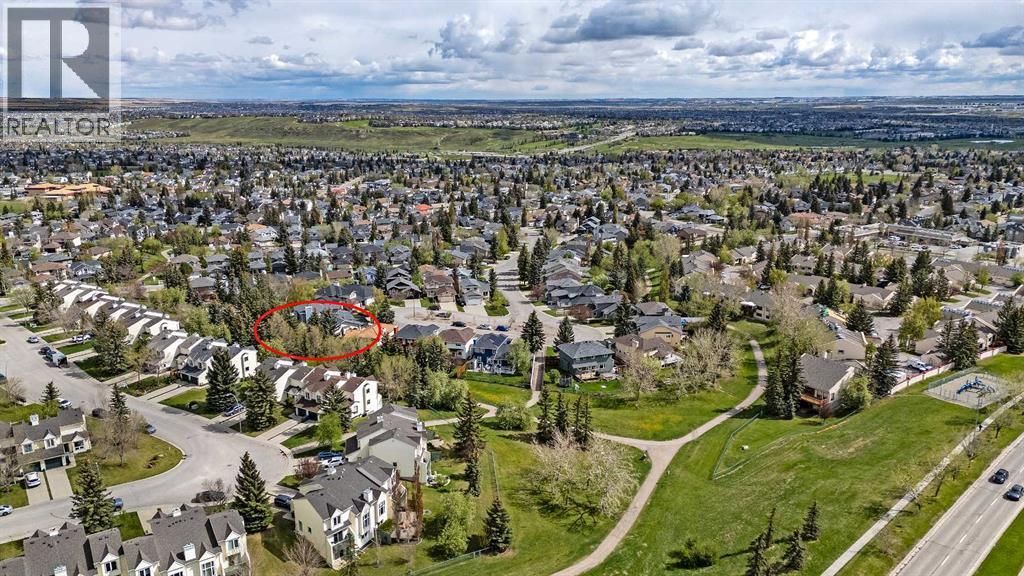 345 Sandringham Court Nw, Calgary, Alberta  T3K 3V6 - Photo 4 - A2314042