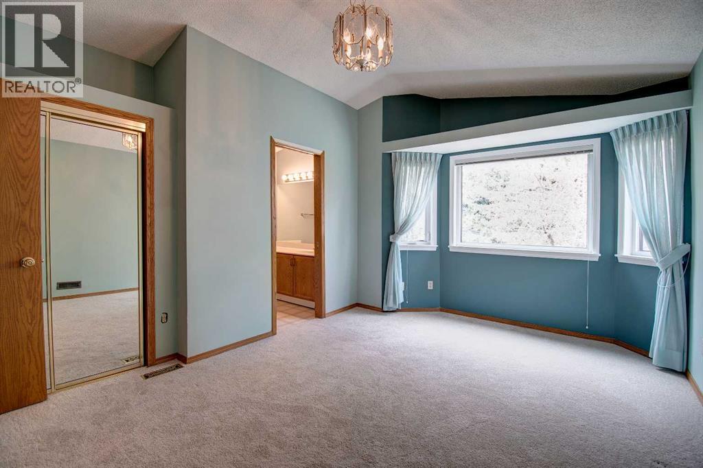 345 Sandringham Court Nw, Calgary, Alberta  T3K 3V6 - Photo 18 - A2314042