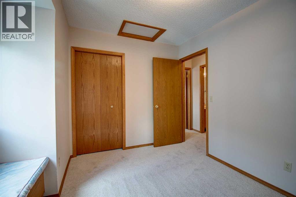 345 Sandringham Court Nw, Calgary, Alberta  T3K 3V6 - Photo 23 - A2314042