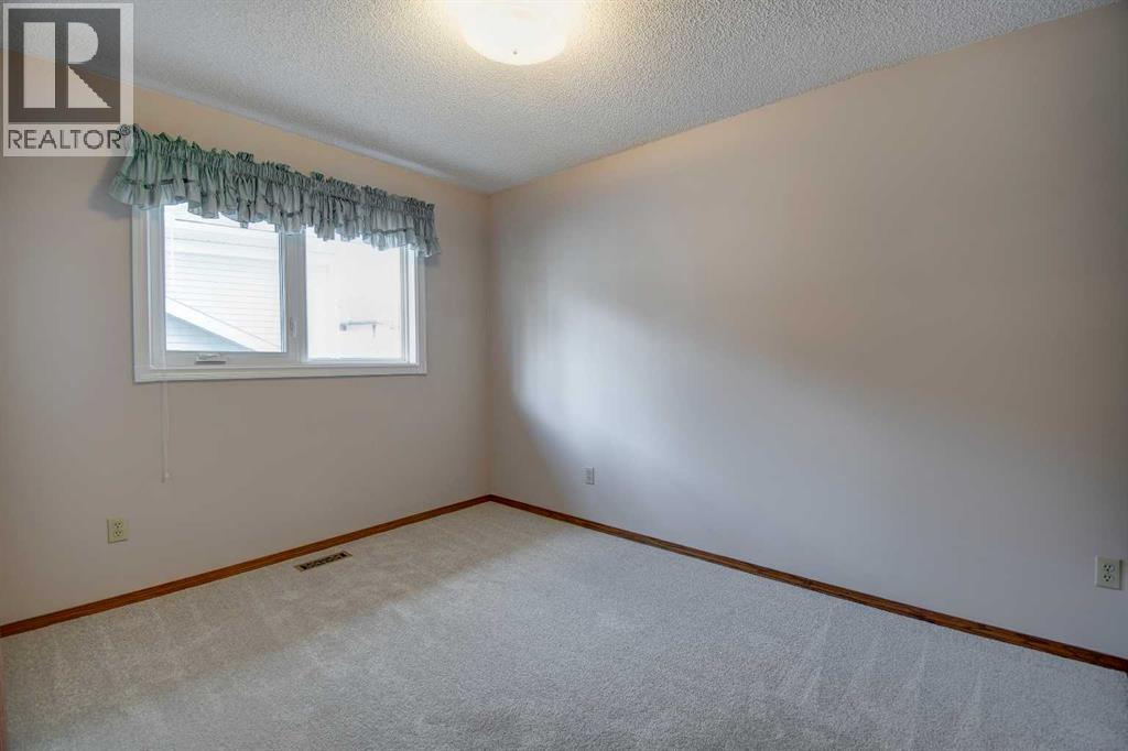 345 Sandringham Court Nw, Calgary, Alberta  T3K 3V6 - Photo 24 - A2314042