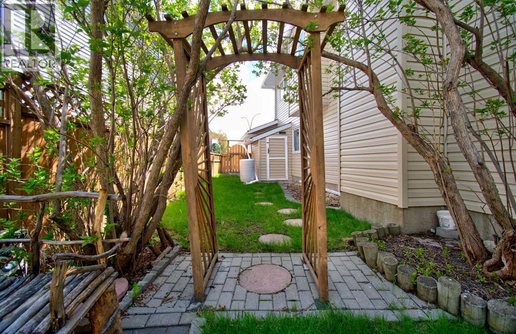 345 Sandringham Court Nw, Calgary, Alberta  T3K 3V6 - Photo 41 - A2314042