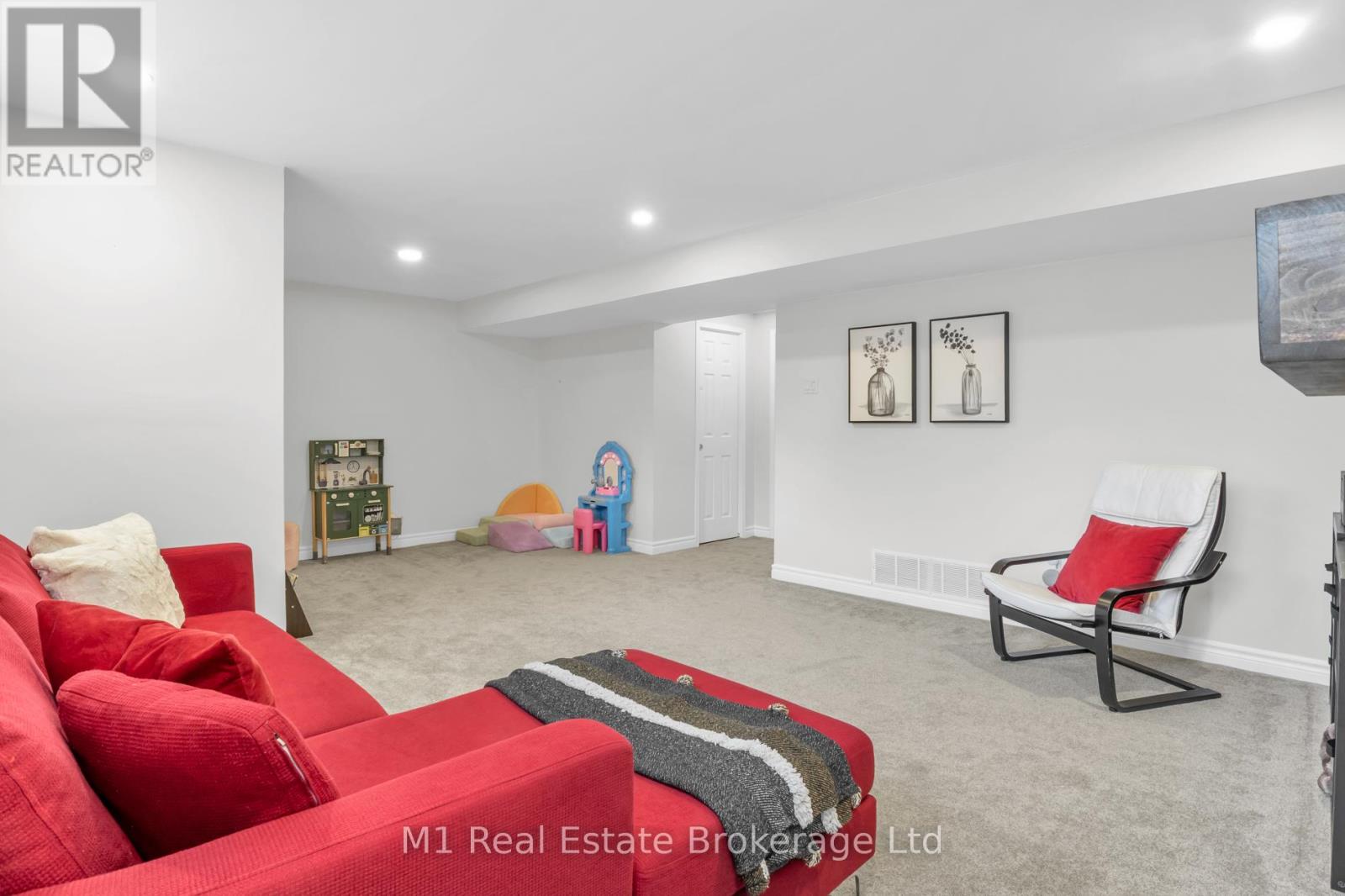90 Cedarvale Avenue, Guelph, Ontario  N1E 7K2 - Photo 33 - X13167208