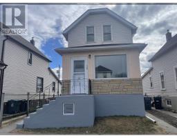 523 McLaughlin ST W, Thunder Bay, Ontario