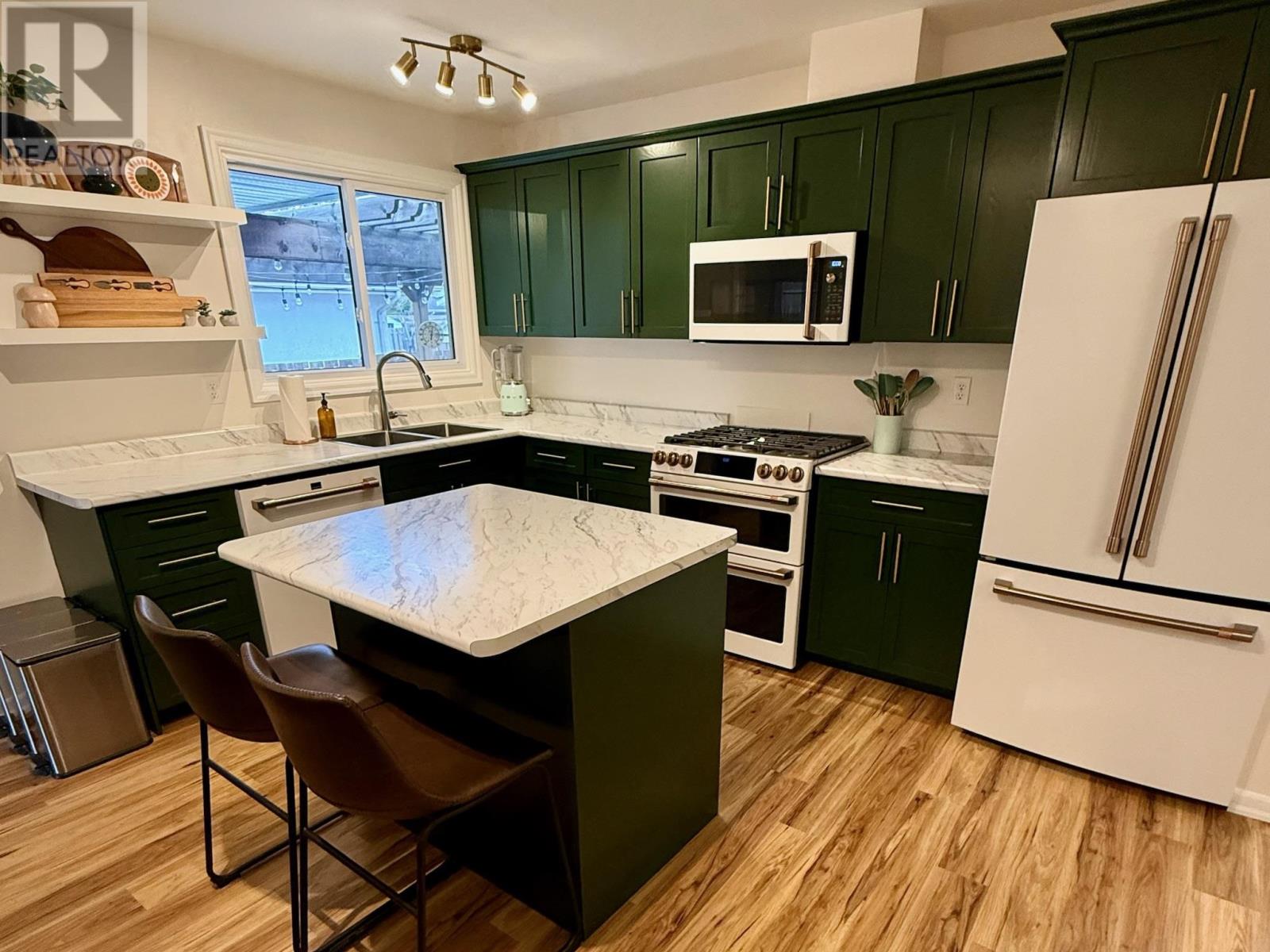 145 County Blvd, Thunder Bay, Ontario  P7A 7N2 - Photo 12 - TB2601072