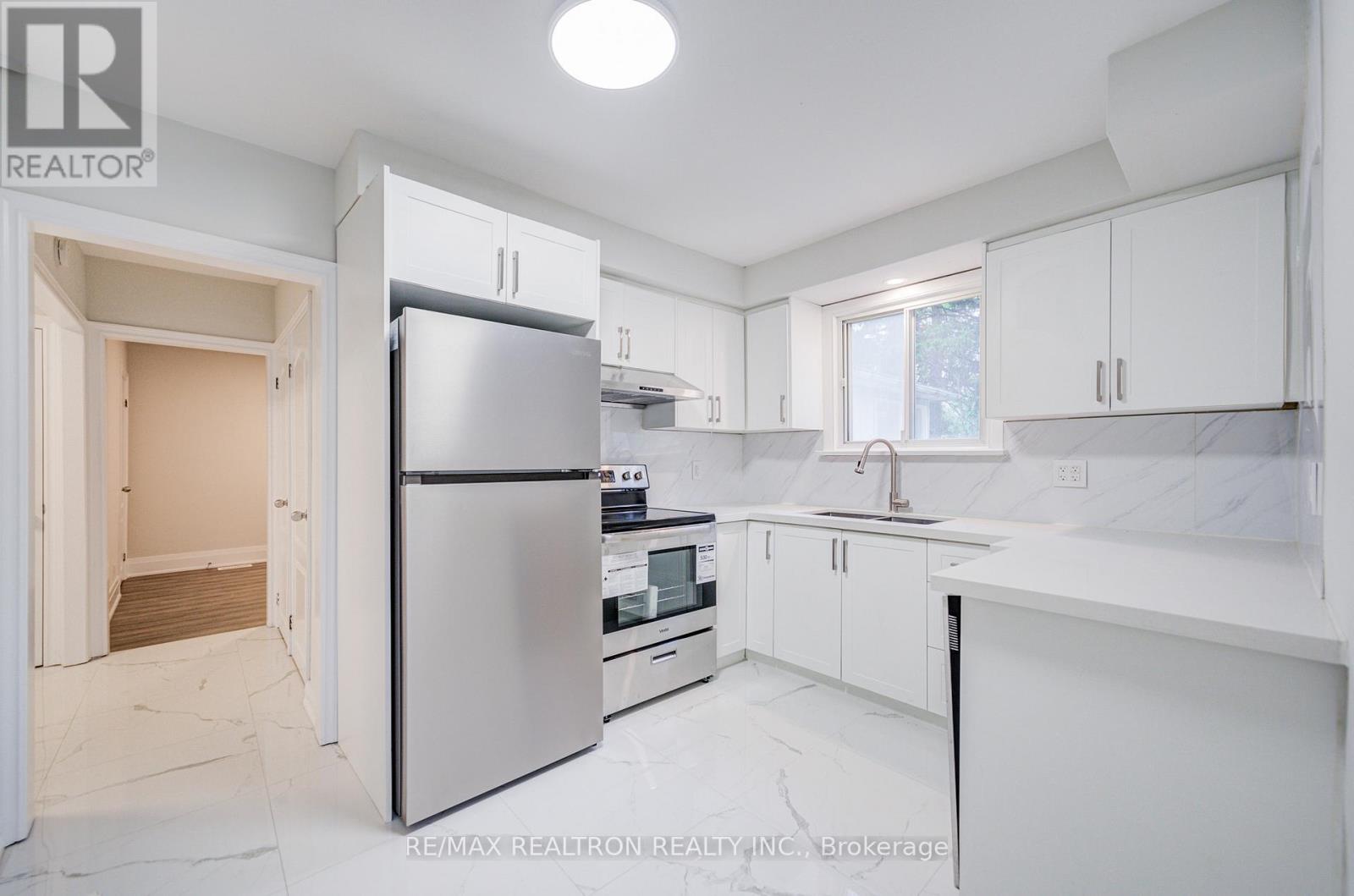 95 Roseview Avenue, Richmond Hill, Ontario  L4C 1C6 - Photo 11 - N13166120