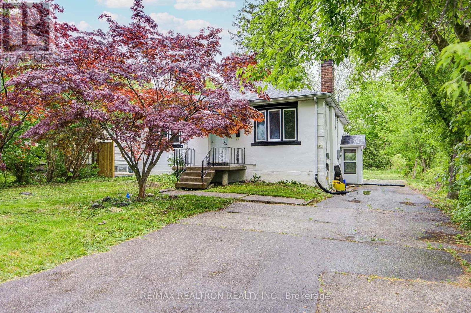 95 Roseview Avenue, Richmond Hill, Ontario  L4C 1C6 - Photo 2 - N13166120