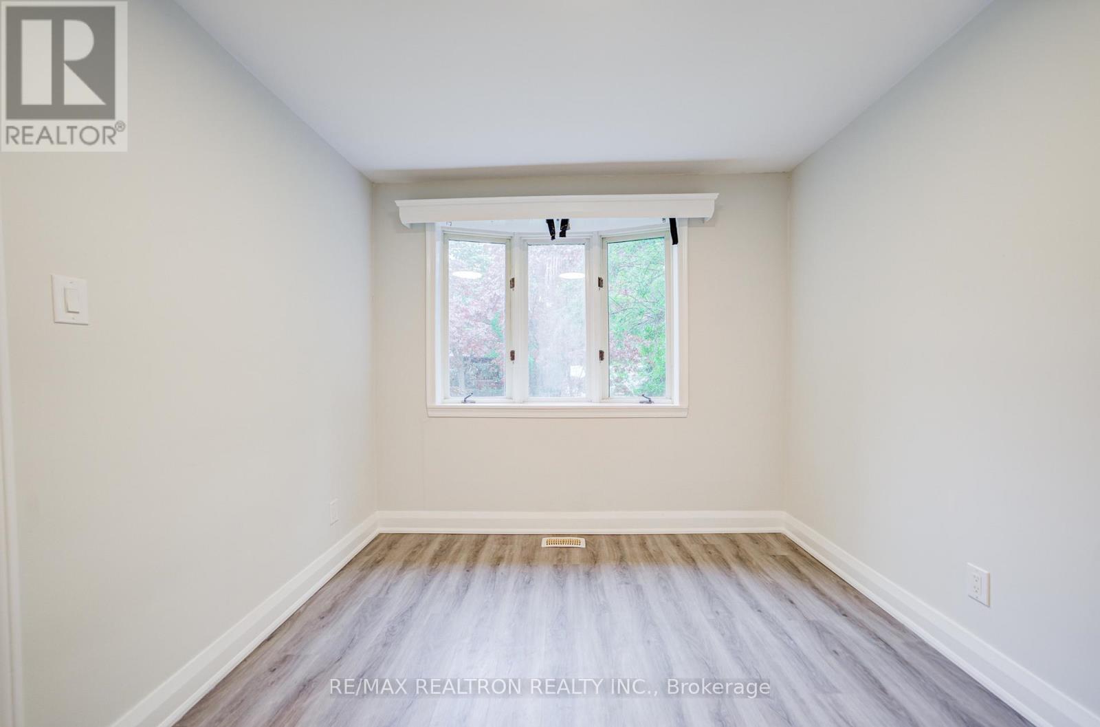 95 Roseview Avenue, Richmond Hill, Ontario  L4C 1C6 - Photo 6 - N13166120