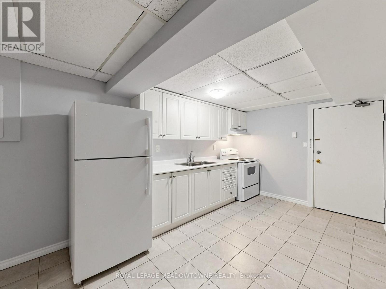 10 - 70 Mill Street, Halton Hills, Ontario  L7G 2C9 - Photo 4 - W13137340