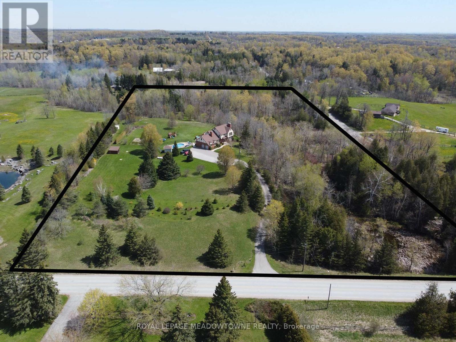 4905 First Line, Erin, Ontario  L7J 2L9 - Photo 2 - X12878834