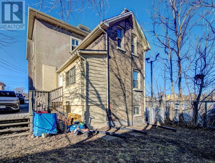 133 Darling Street, Brantford, Ontario  N3T 2L1 - Photo 35 - X12890276