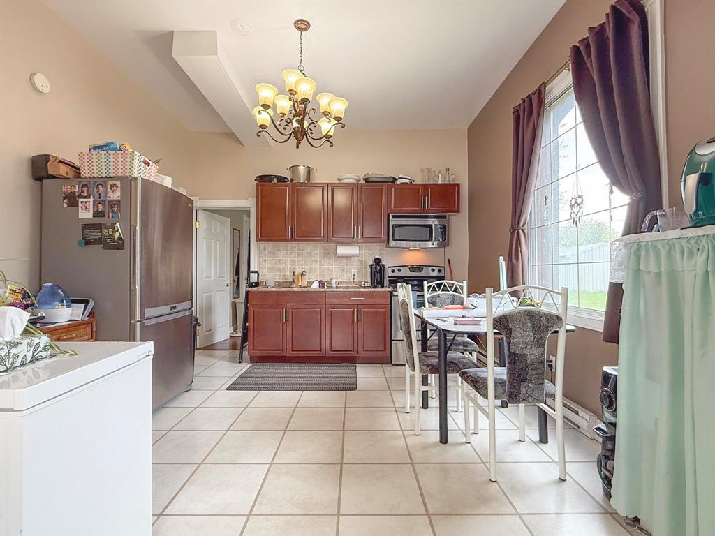 221 Fourth Street, Reston, Manitoba  R0M 1X0 - Photo 10 - 202611314