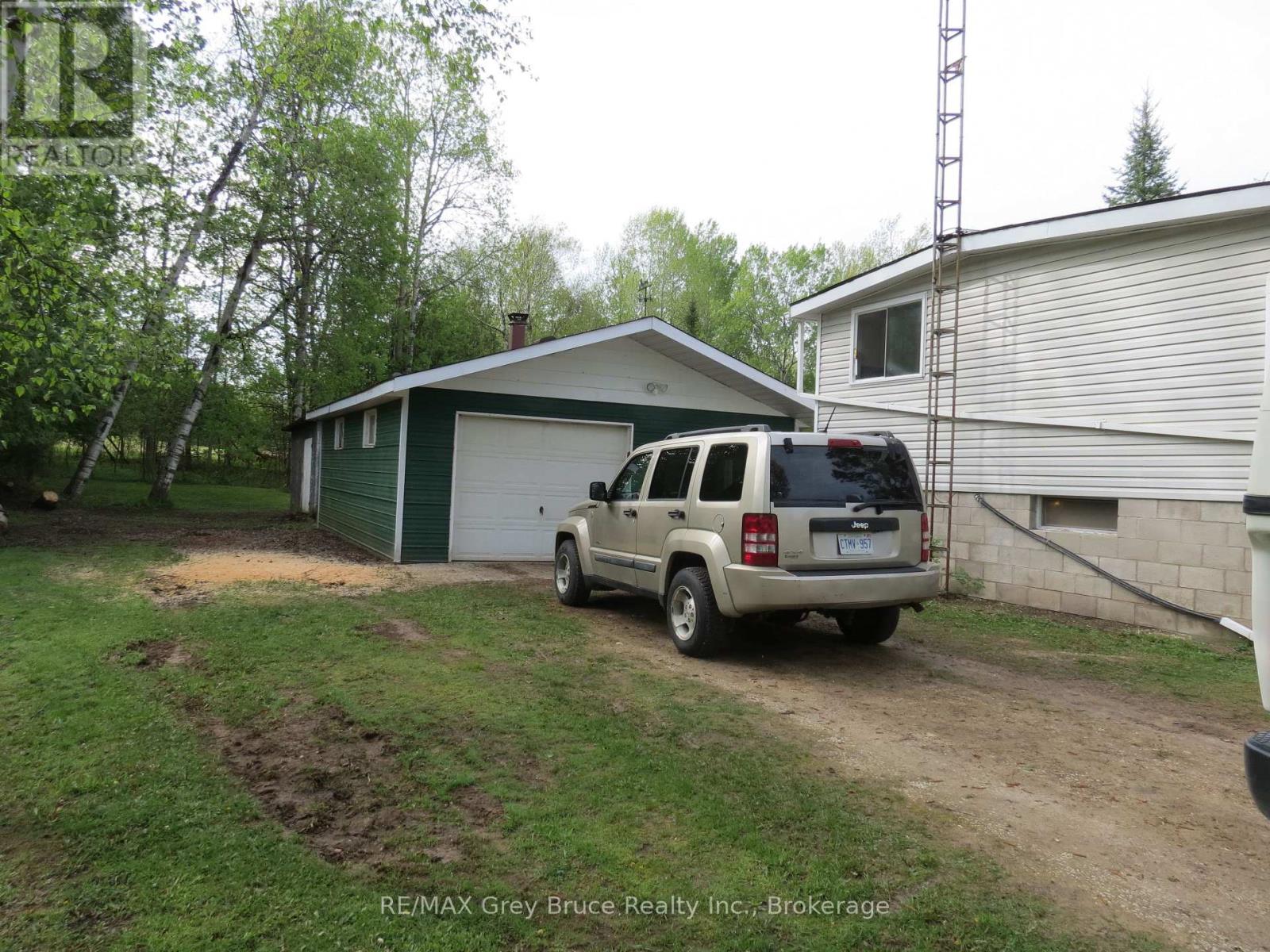 243 Mccullough Lake Drive, Chatsworth, Ontario  N0H 2V0 - Photo 39 - X12996258