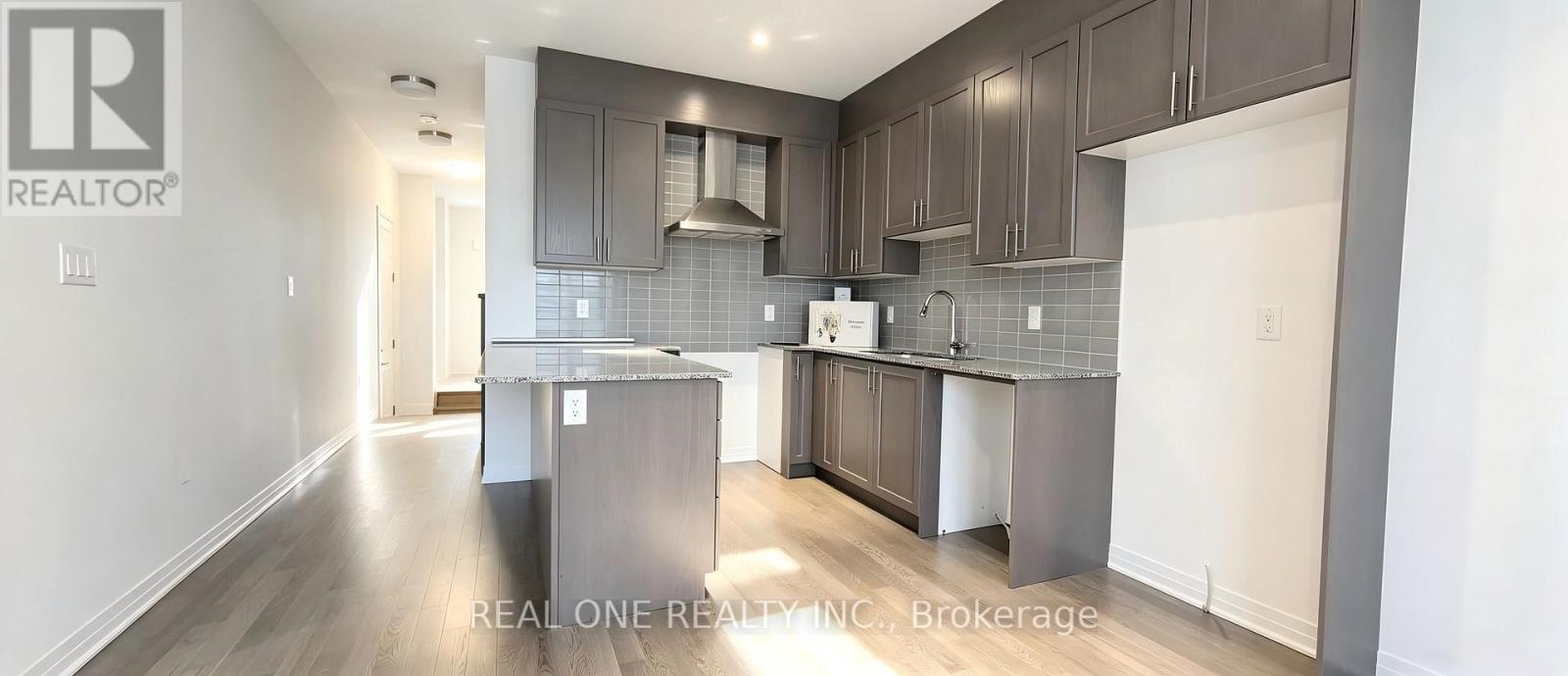3214 CRYSTAL DRIVE, Oakville, Ontario