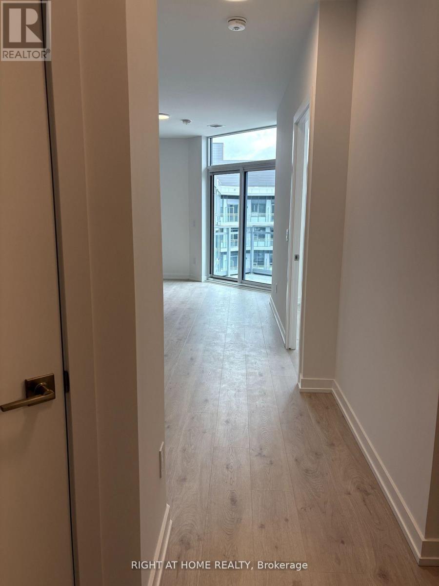 648 - 2501 Saw Whet Boulevard S, Oakville, Ontario  L6M 5N2 - Photo 3 - W13167202