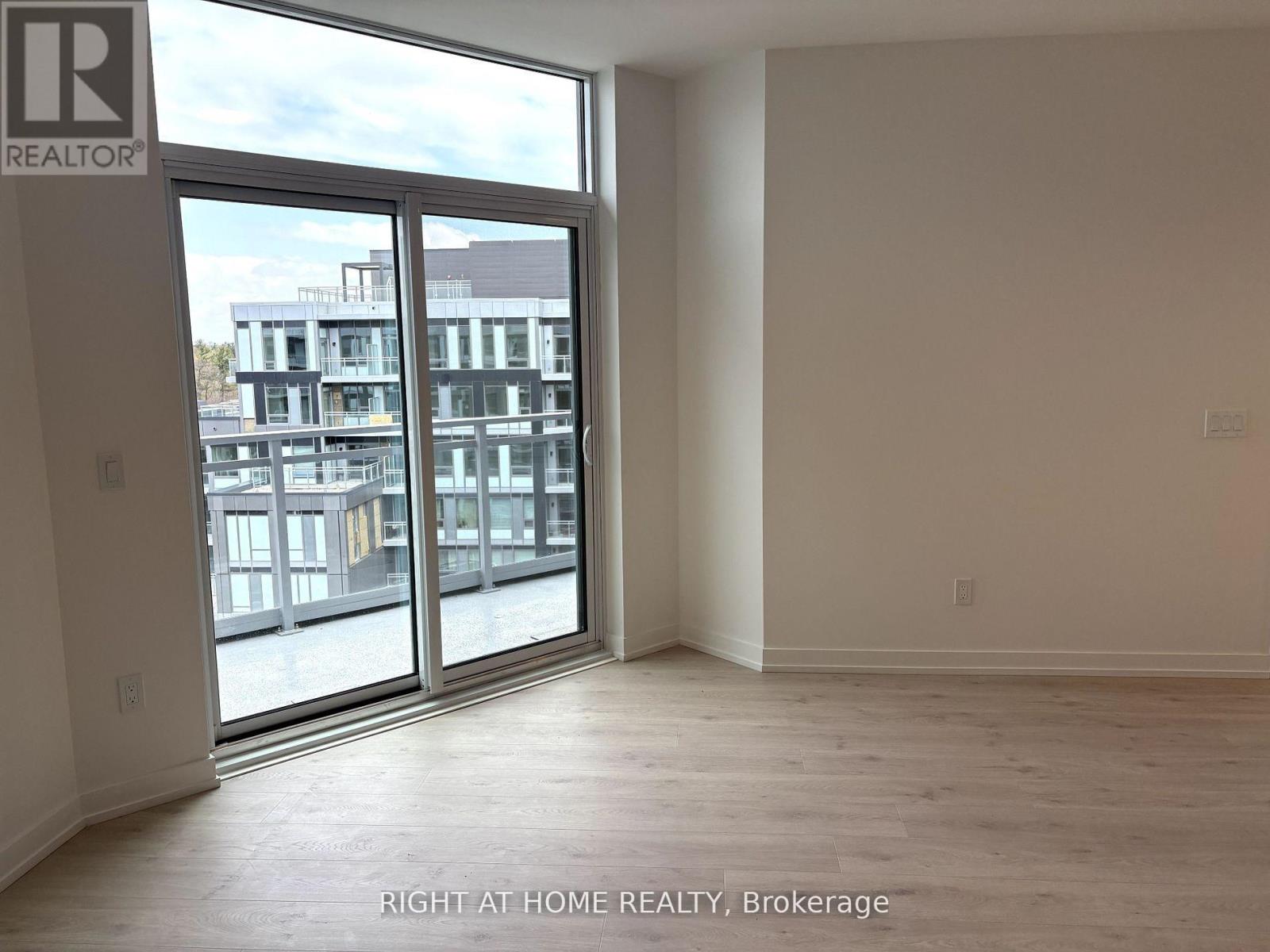 648 - 2501 Saw Whet Boulevard S, Oakville, Ontario  L6M 5N2 - Photo 6 - W13167202