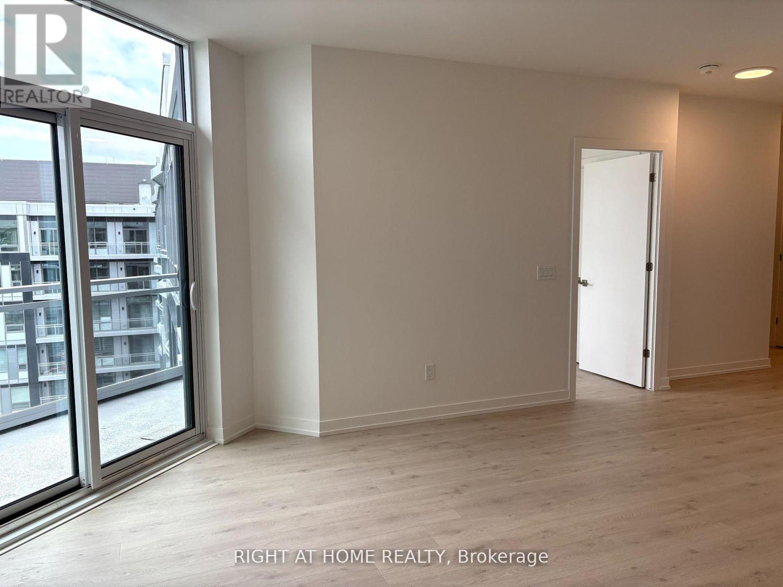 648 - 2501 Saw Whet Boulevard S, Oakville, Ontario  L6M 5N2 - Photo 7 - W13167202