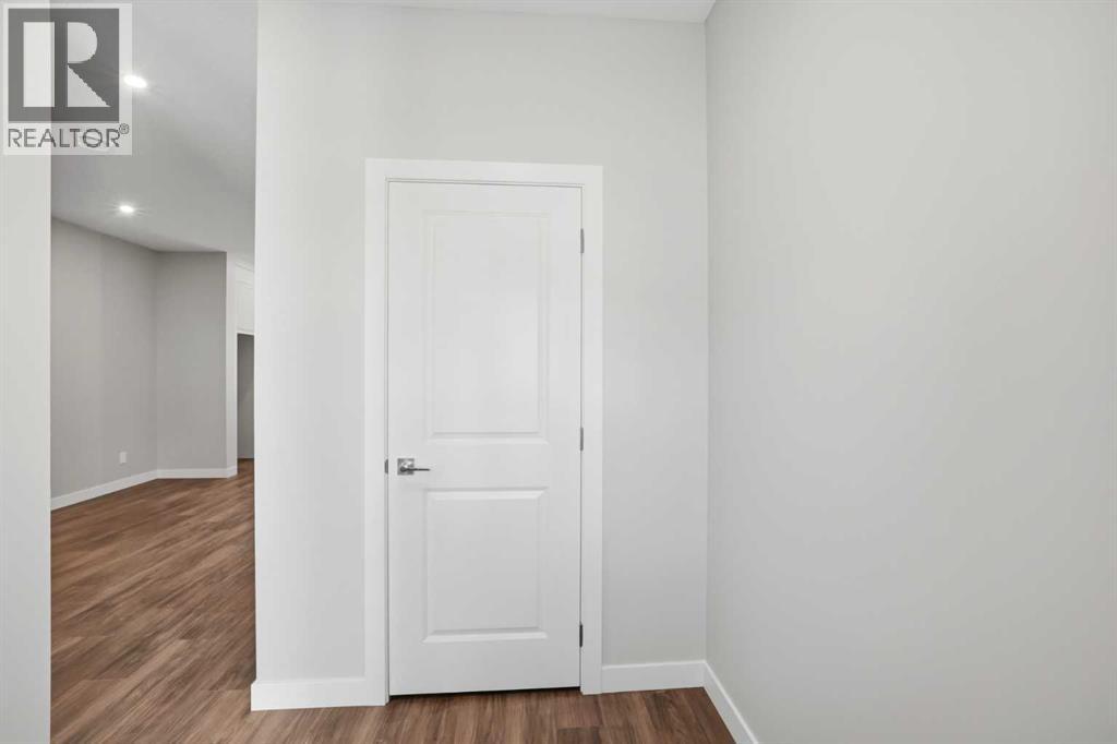 8549 Huxbury Drive NE, Calgary, Alberta  T2A 4Y1 - Photo 7 - A2314248