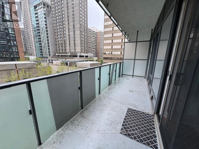409 - 1080 Bay Street, Toronto, Ontario  M5S 0A5 - Photo 11 - C13166558