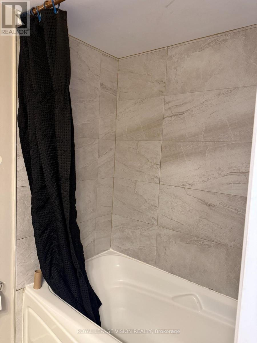 43 Par Avenue, Toronto, Ontario  M1G 2G5 - Photo 19 - E13167226