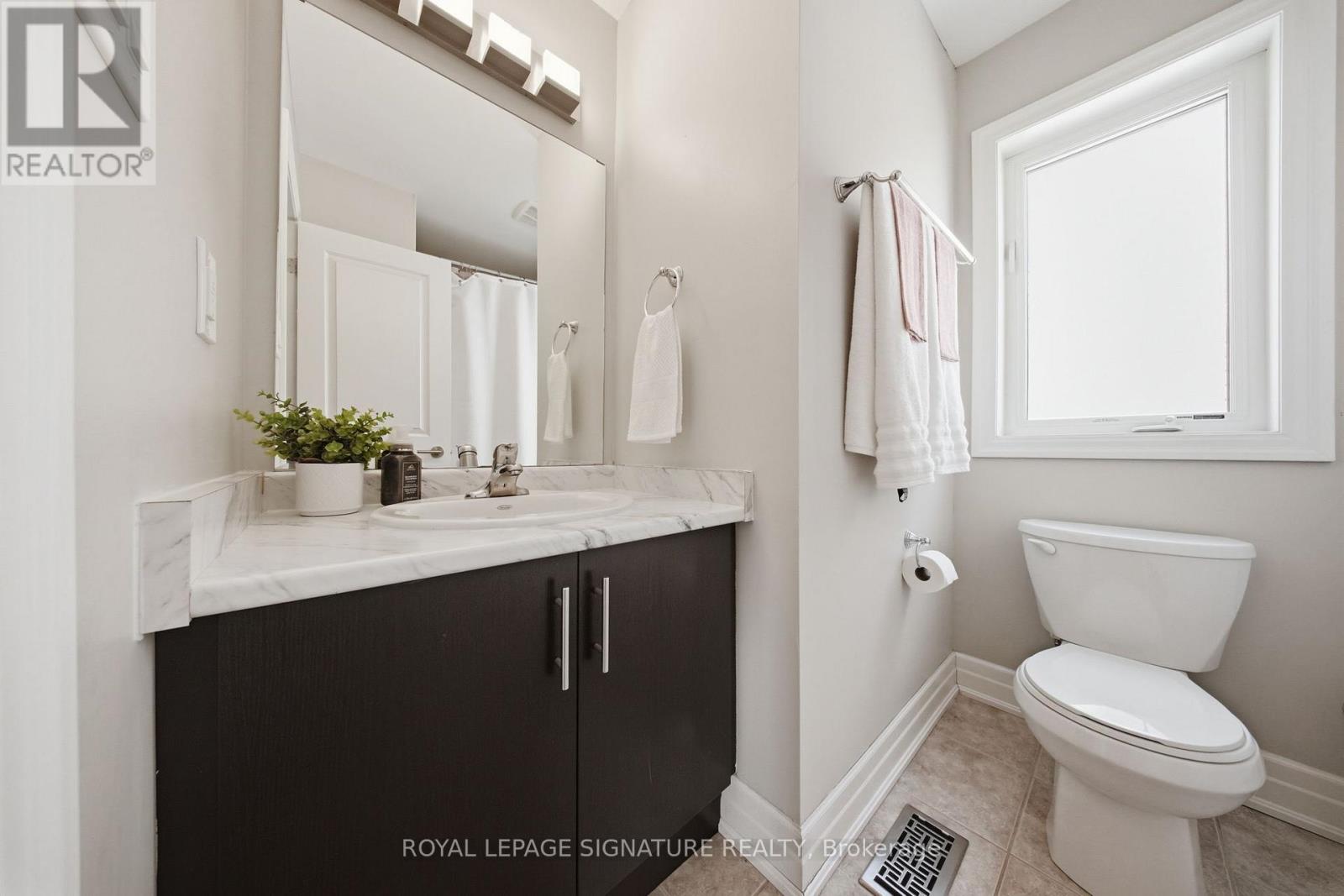 24 Fred Mason Street, Georgina, Ontario  L4P 0B2 - Photo 21 - N13167214