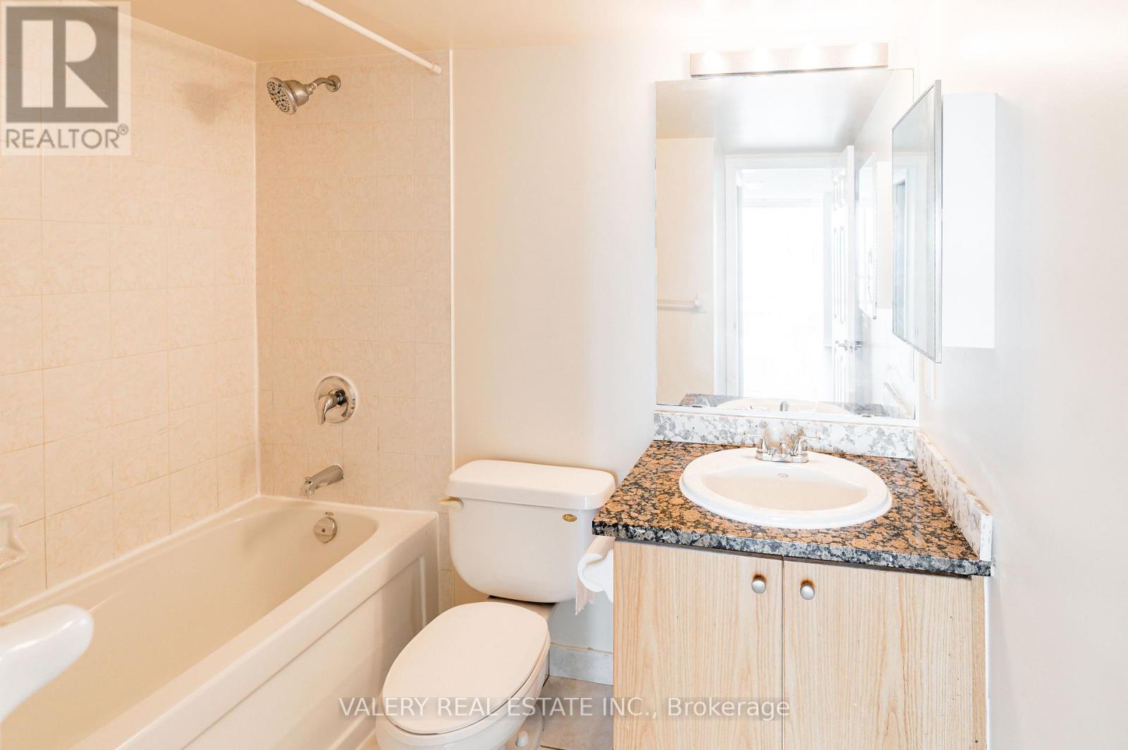 1810 - 51 Lower Simcoe Street, Toronto, Ontario  M5J 3A2 - Photo 13 - C13167248