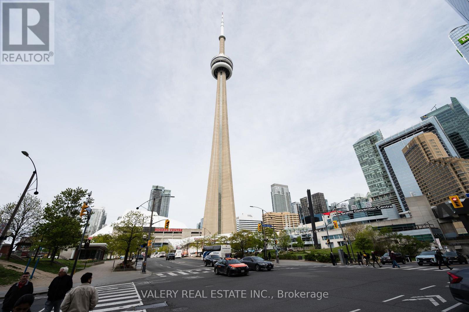 1810 - 51 Lower Simcoe Street, Toronto, Ontario  M5J 3A2 - Photo 2 - C13167248