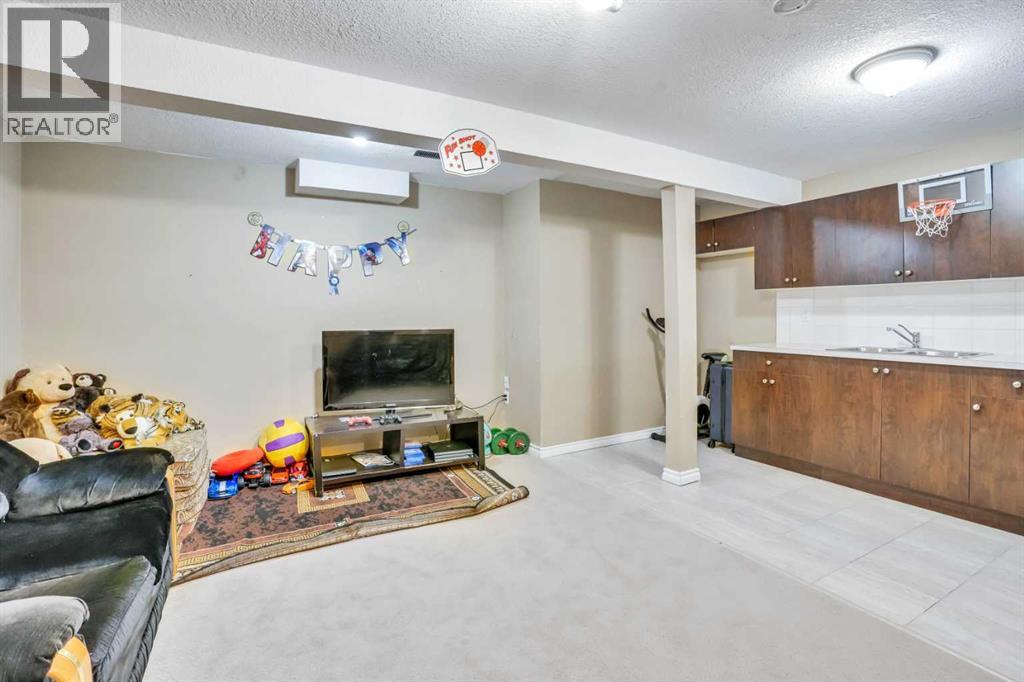 43 Falshire Close NE, Calgary, Alberta  T3J 3A2 - Photo 28 - A2290129