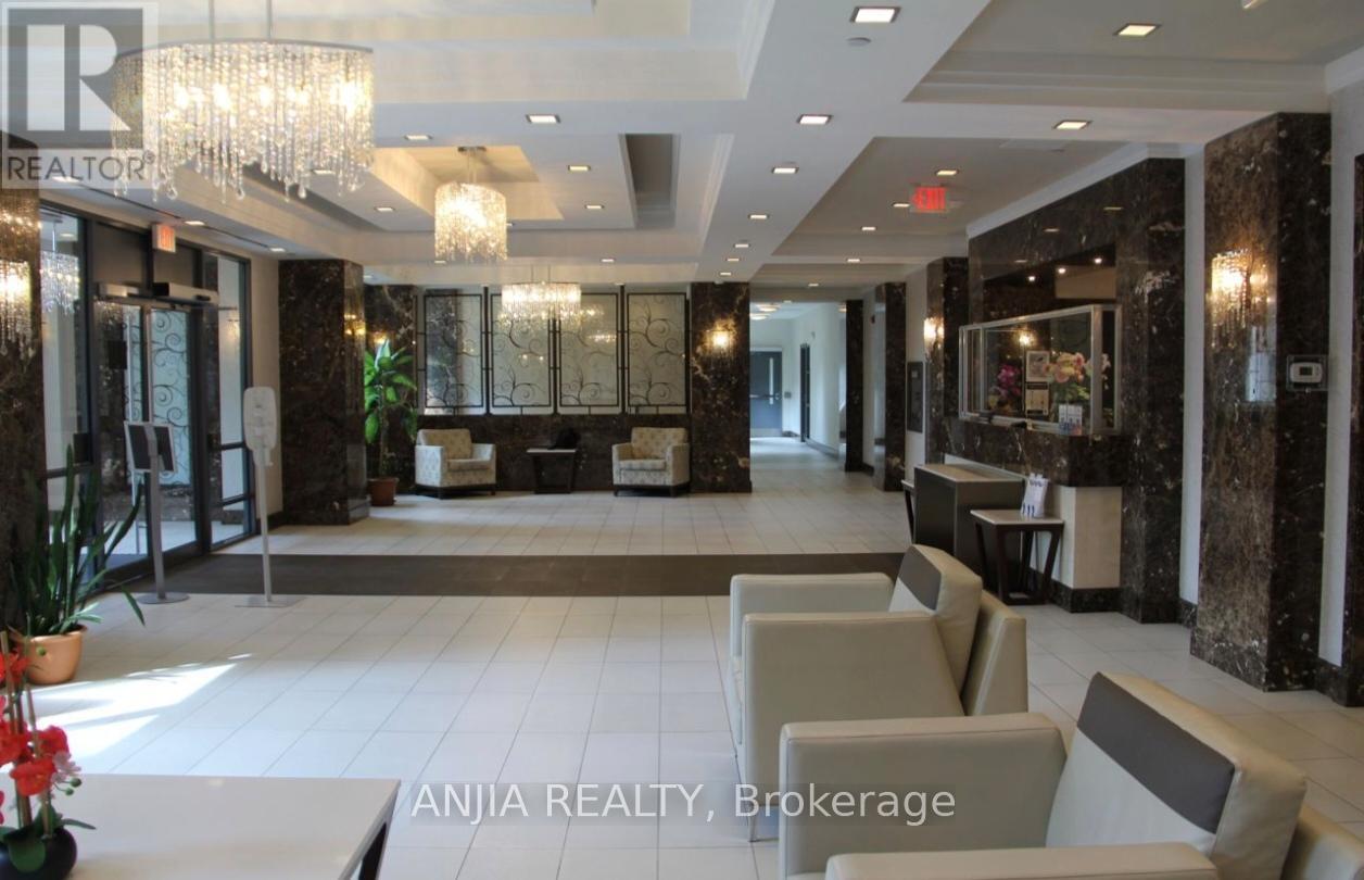 1010 - 376 Highway 7 Road E, Richmond Hill, Ontario  L6C 0C4 - Photo 2 - N13167238