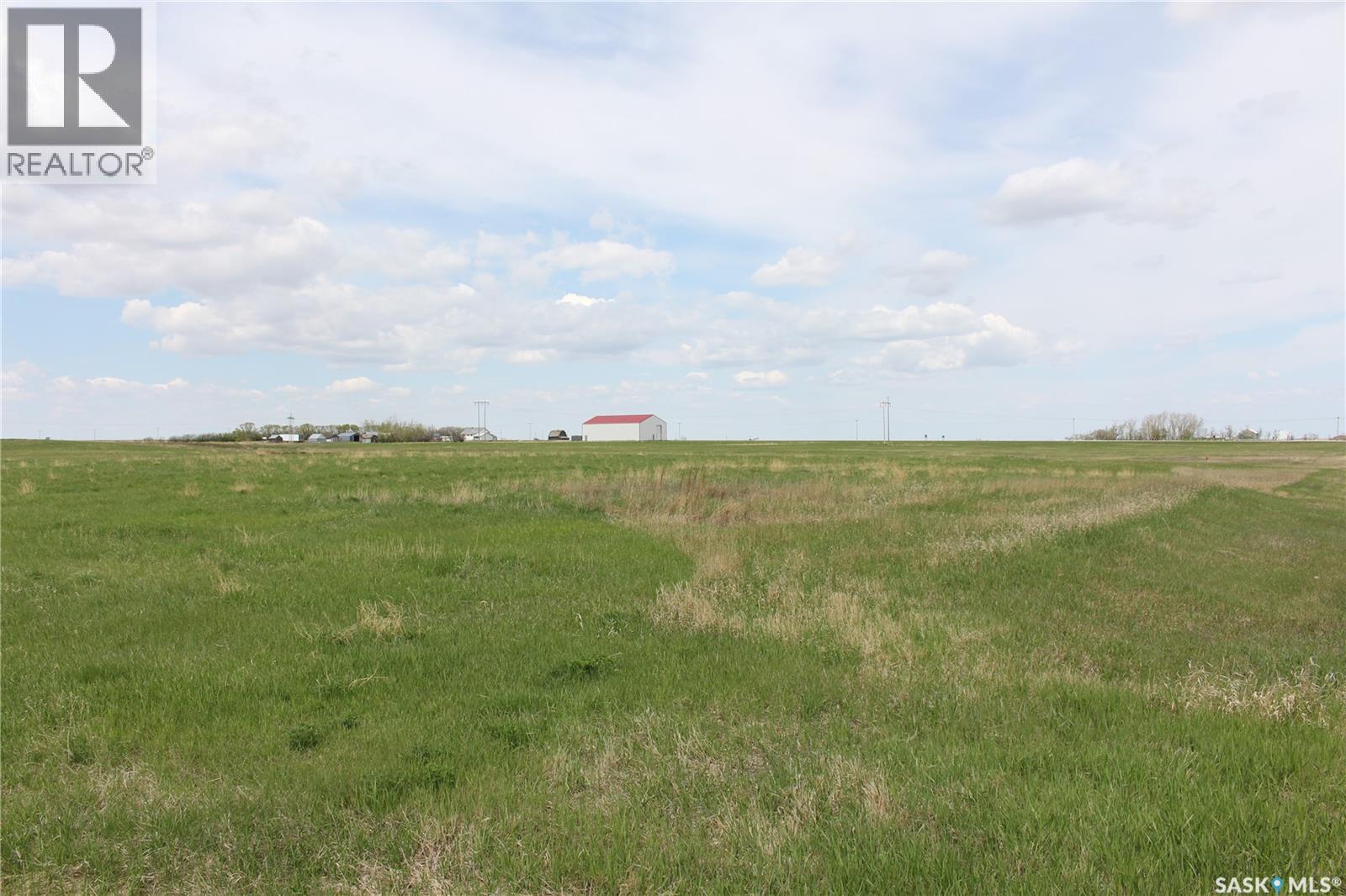 665 Service Road N, Central Butte, Saskatchewan  S0H 0T0 - Photo 4 - SK036763
