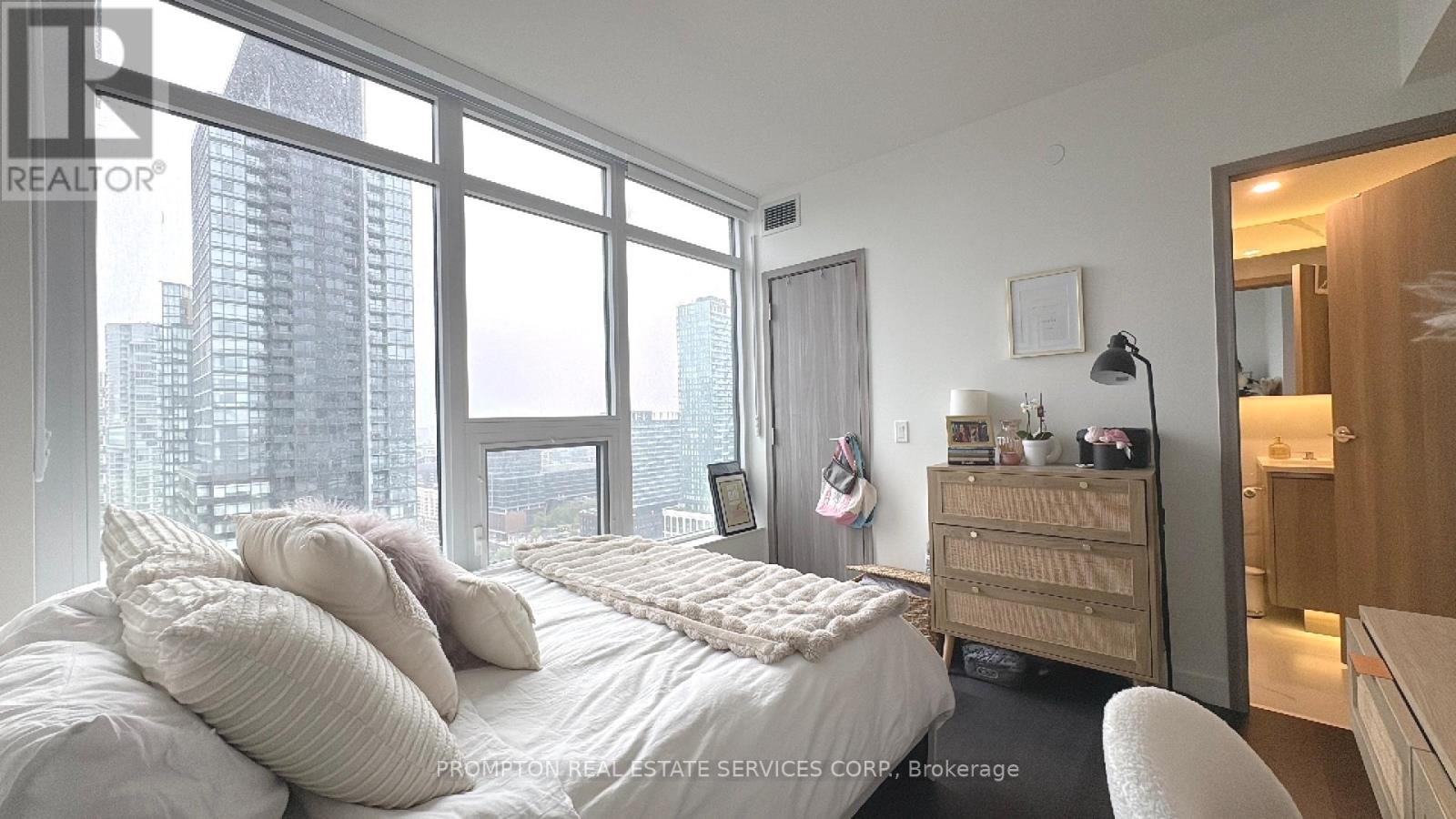 3103 - 3 Concord Cityplace Way, Toronto, Ontario  M5V 0X4 - Photo 10 - C13167262