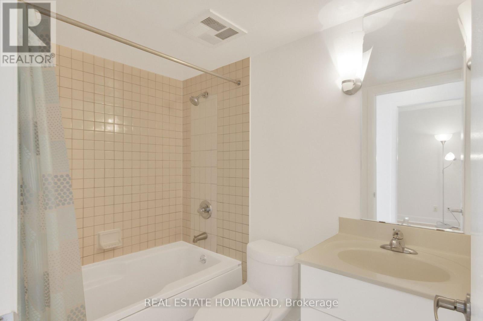 200 - 415 Jarvis Street, Toronto, Ontario  M4Y 3C1 - Photo 13 - C13167264