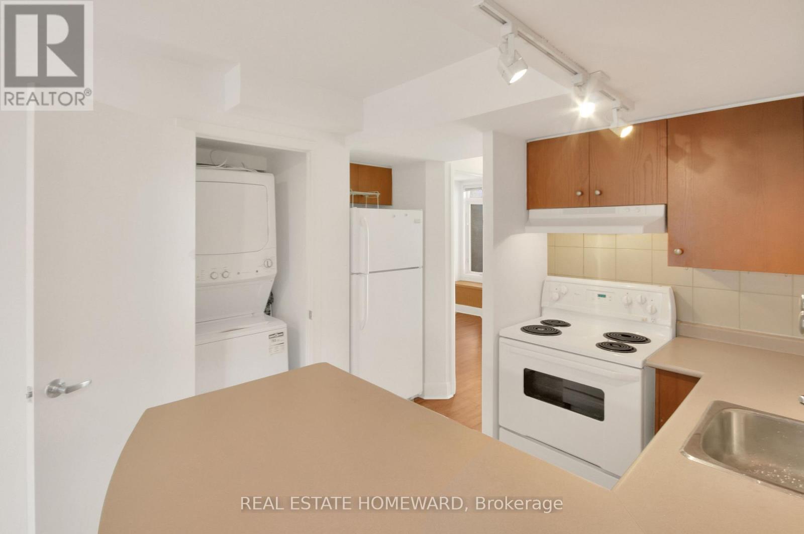 200 - 415 Jarvis Street, Toronto, Ontario  M4Y 3C1 - Photo 6 - C13167264