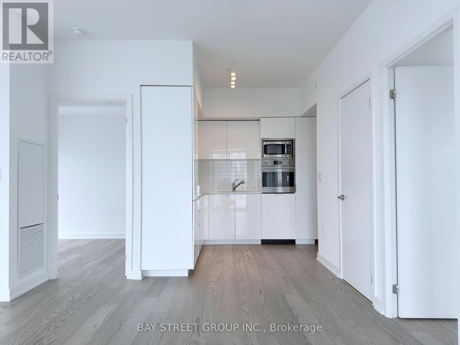 1802 - 11 Wellesley Street W, Toronto, Ontario  M4Y 0G4 - Photo 7 - C13167268