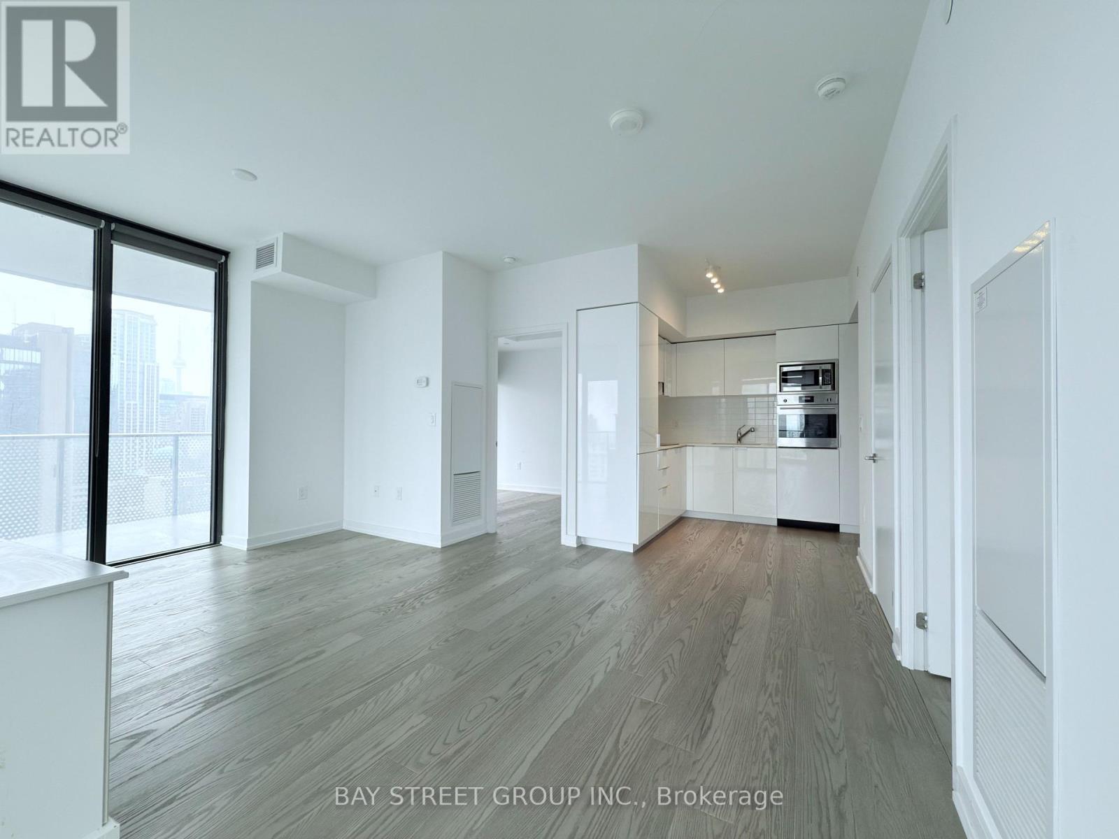 1802 - 11 Wellesley Street W, Toronto, Ontario  M4Y 0G4 - Photo 8 - C13167268