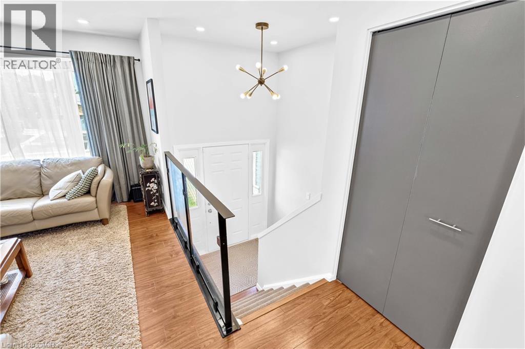 19 Kesselring Drive, Kitchener, Ontario  N2E 2P3 - Photo 6 - 40774031
