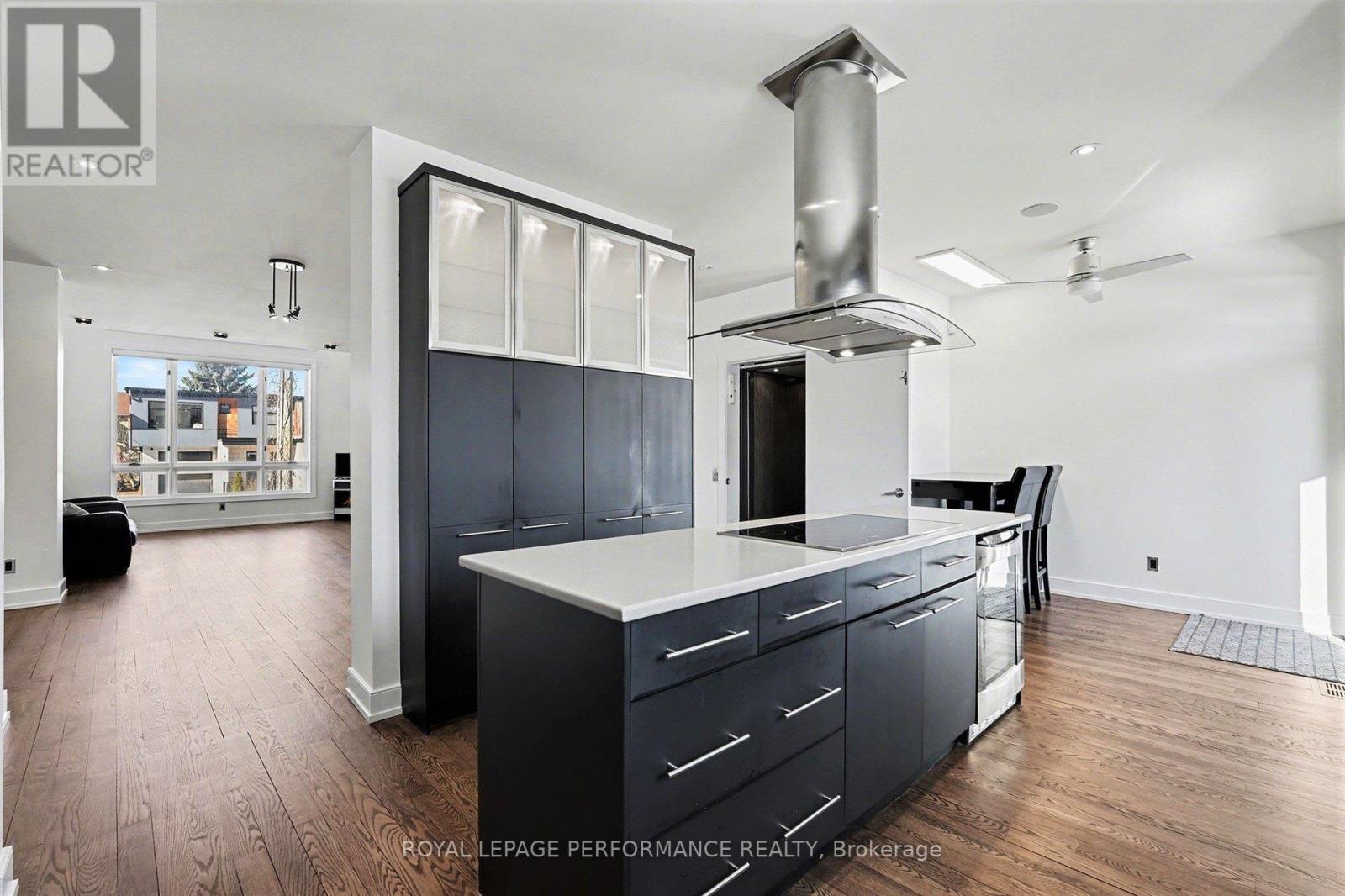 805 Kingsmere Avenue, Ottawa, Ontario  K2A 3J8 - Photo 12 - X13157358
