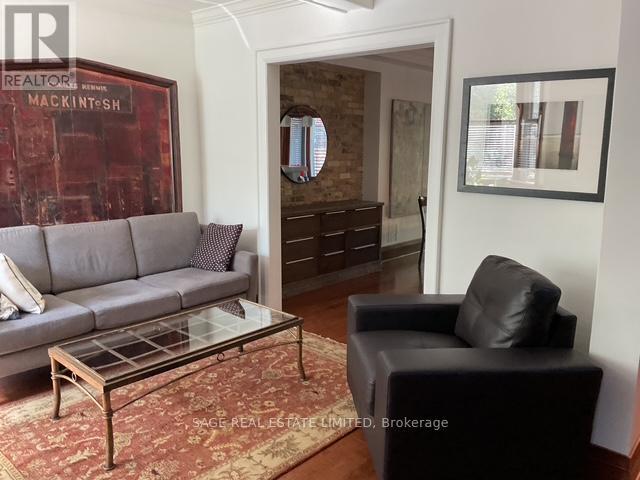 19 Beechwood Drive, Toronto, Ontario  M4K 3H7 - Photo 4 - E13167294