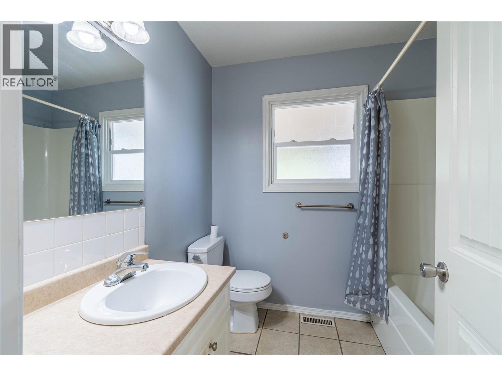 209 Bestwick E Court, Kamloops, British Columbia  V2C 1R9 - Photo 12 - 10373249