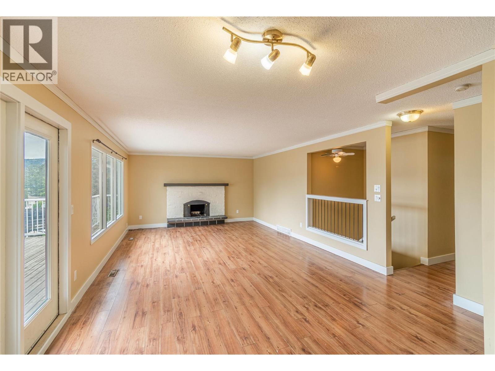 209 Bestwick E Court, Kamloops, British Columbia  V2C 1R9 - Photo 11 - 10373249