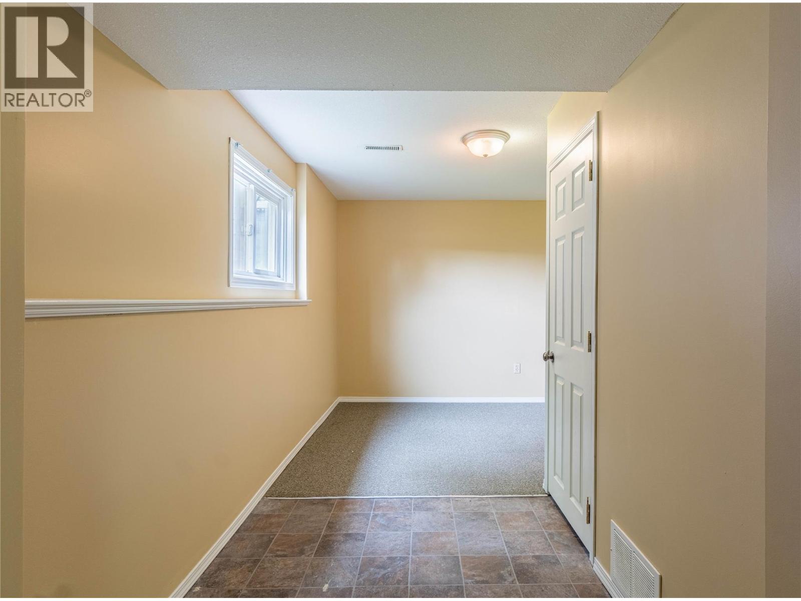 209 Bestwick E Court, Kamloops, British Columbia  V2C 1R9 - Photo 37 - 10373249