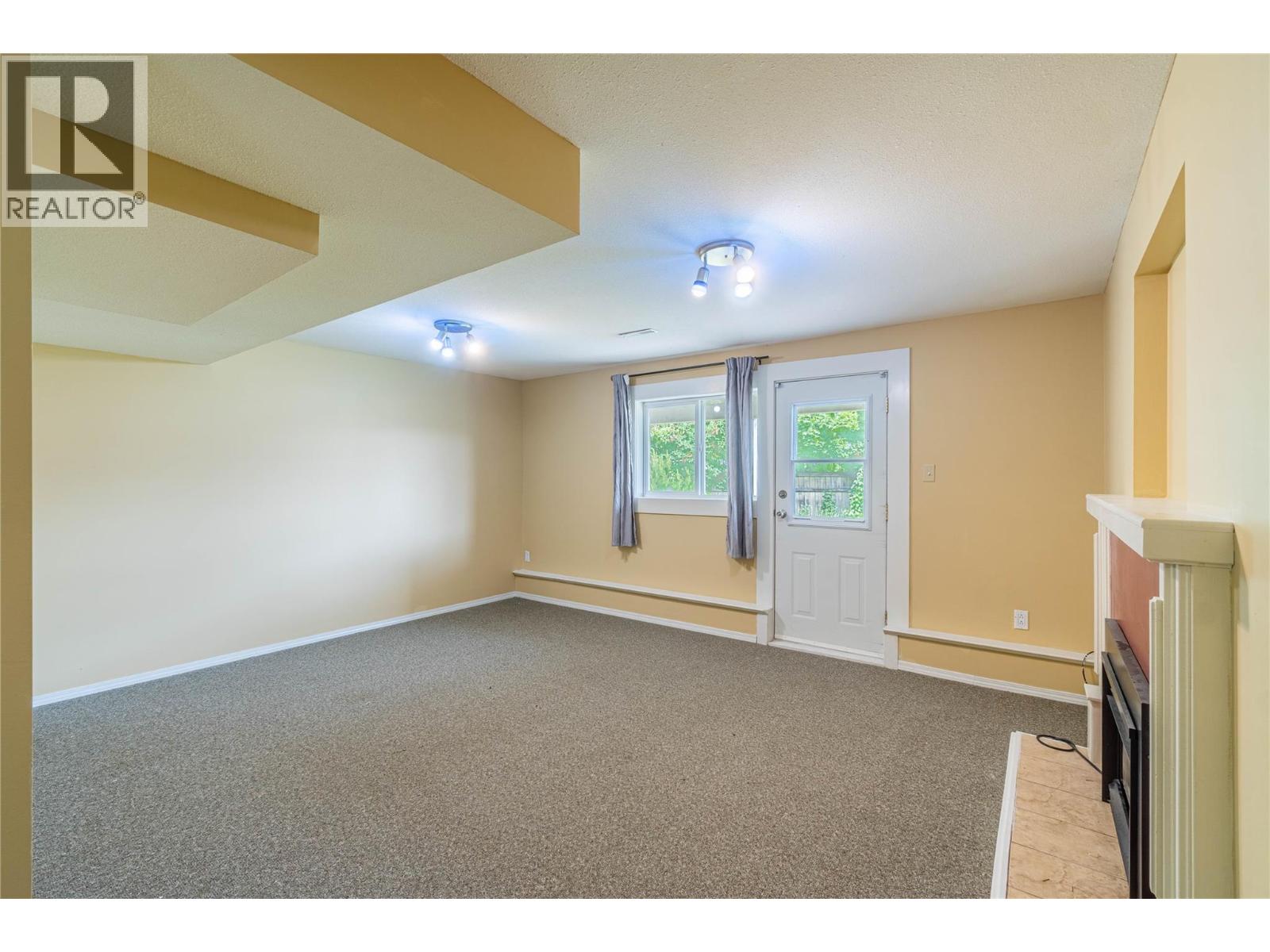209 Bestwick E Court, Kamloops, British Columbia  V2C 1R9 - Photo 35 - 10373249