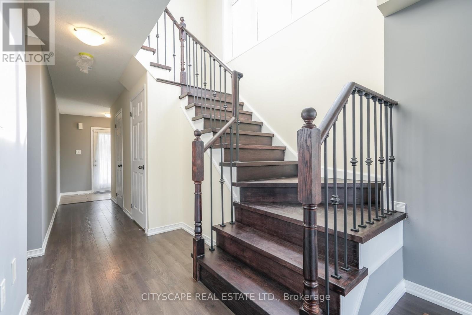 8485 Primrose Lane, Niagara Falls, Ontario  L2H 0K8 - Photo 18 - X13142710