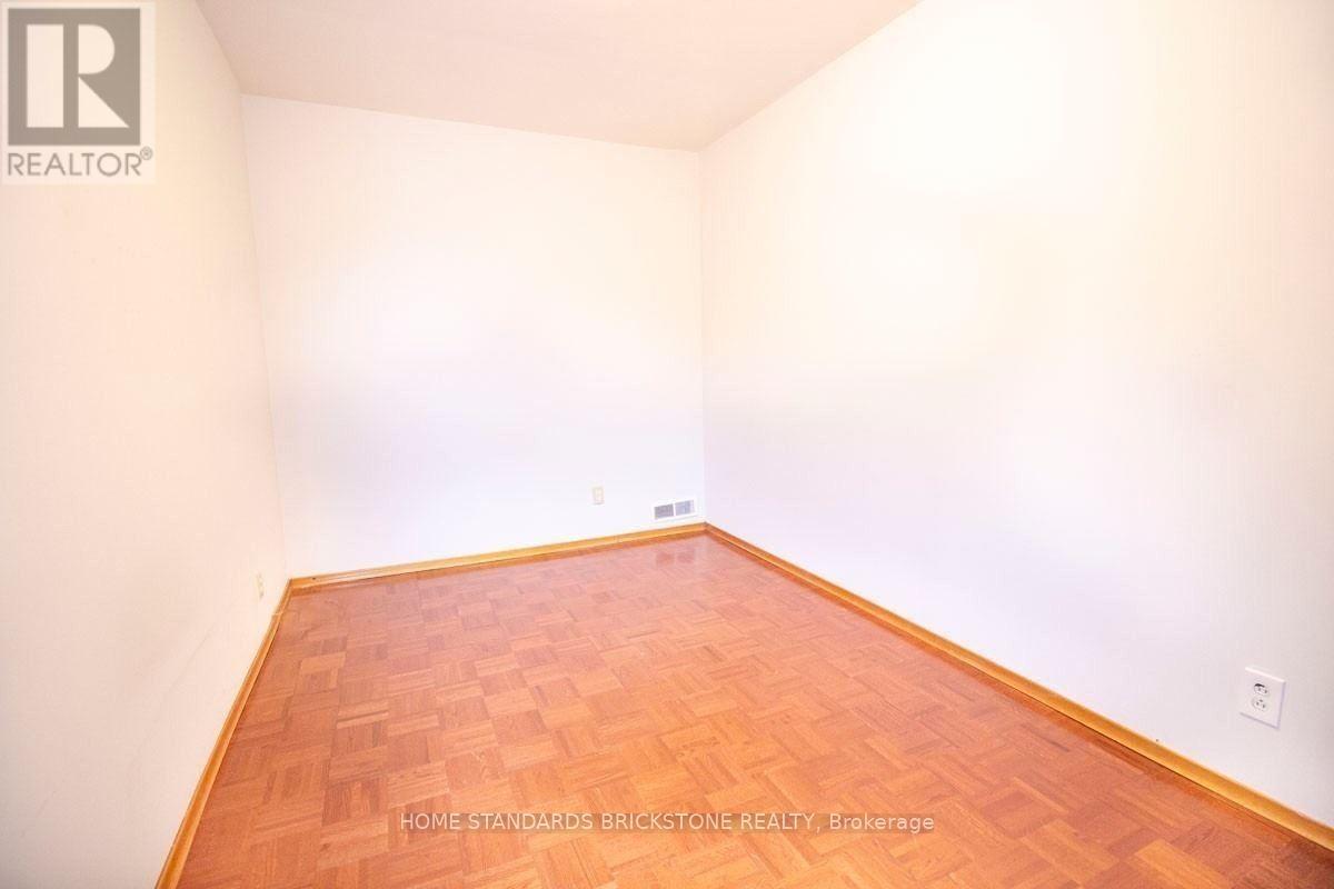 2nd Fl - 140 Essex Street, Toronto, Ontario  M6G 1T5 - Photo 6 - W13167308