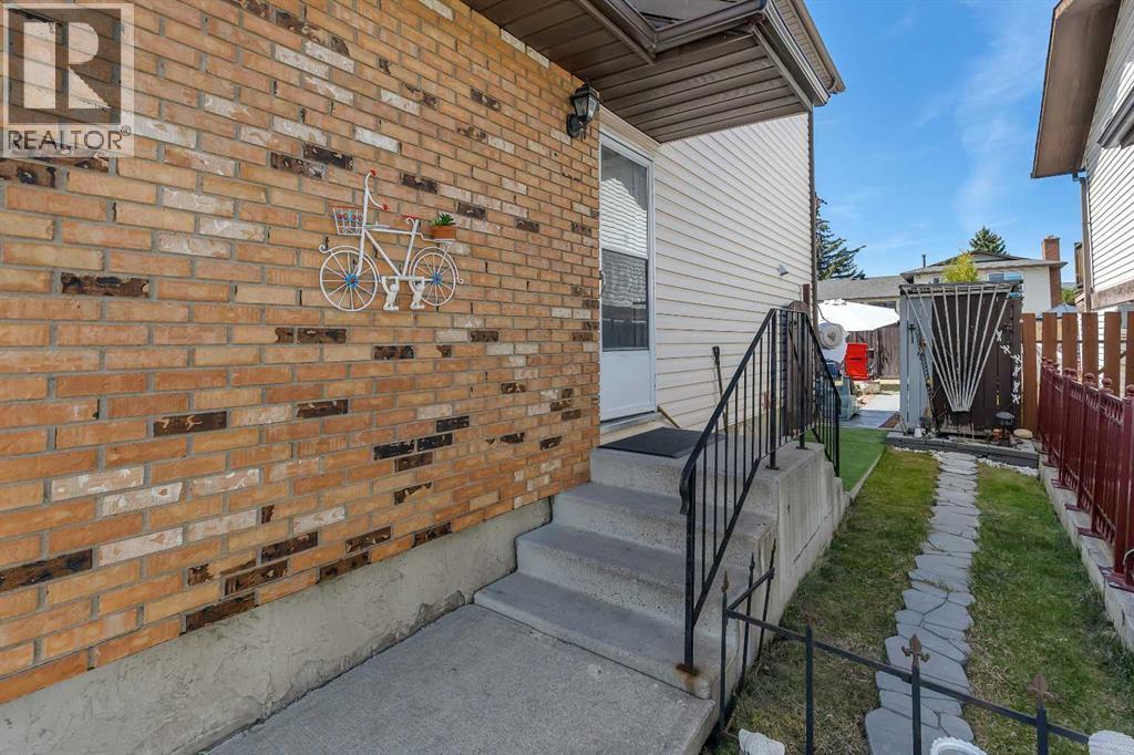 4811 60 Street Ne, Calgary, Alberta  t1y 5b8 - Photo 4 - A2304489