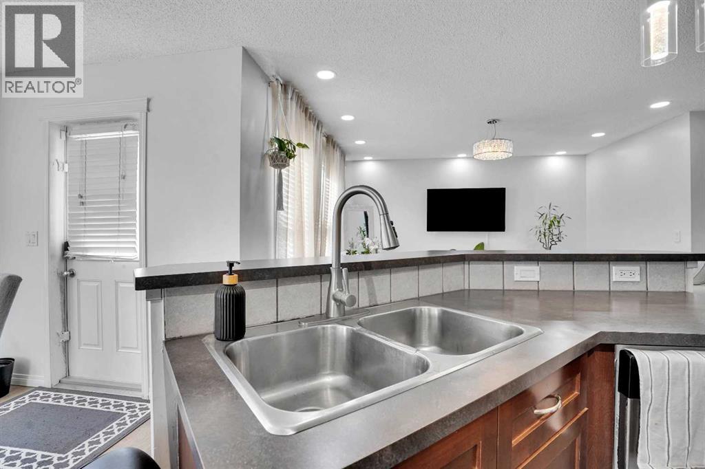 73 Covebrook Place NE, Calgary, Alberta  T3K 0C9 - Photo 33 - A2311689