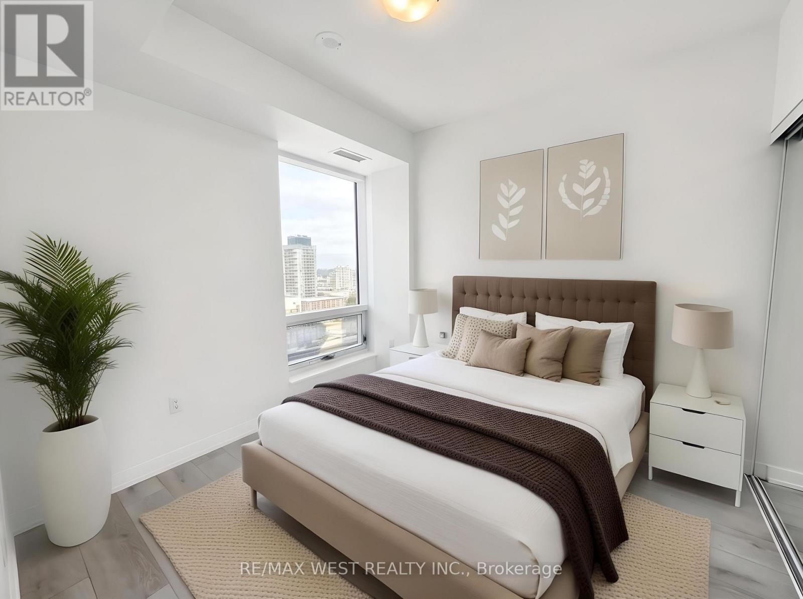 2105 - 28 Freeland Street, Toronto, Ontario M5E 1L7 - Photo 2 - C13037104