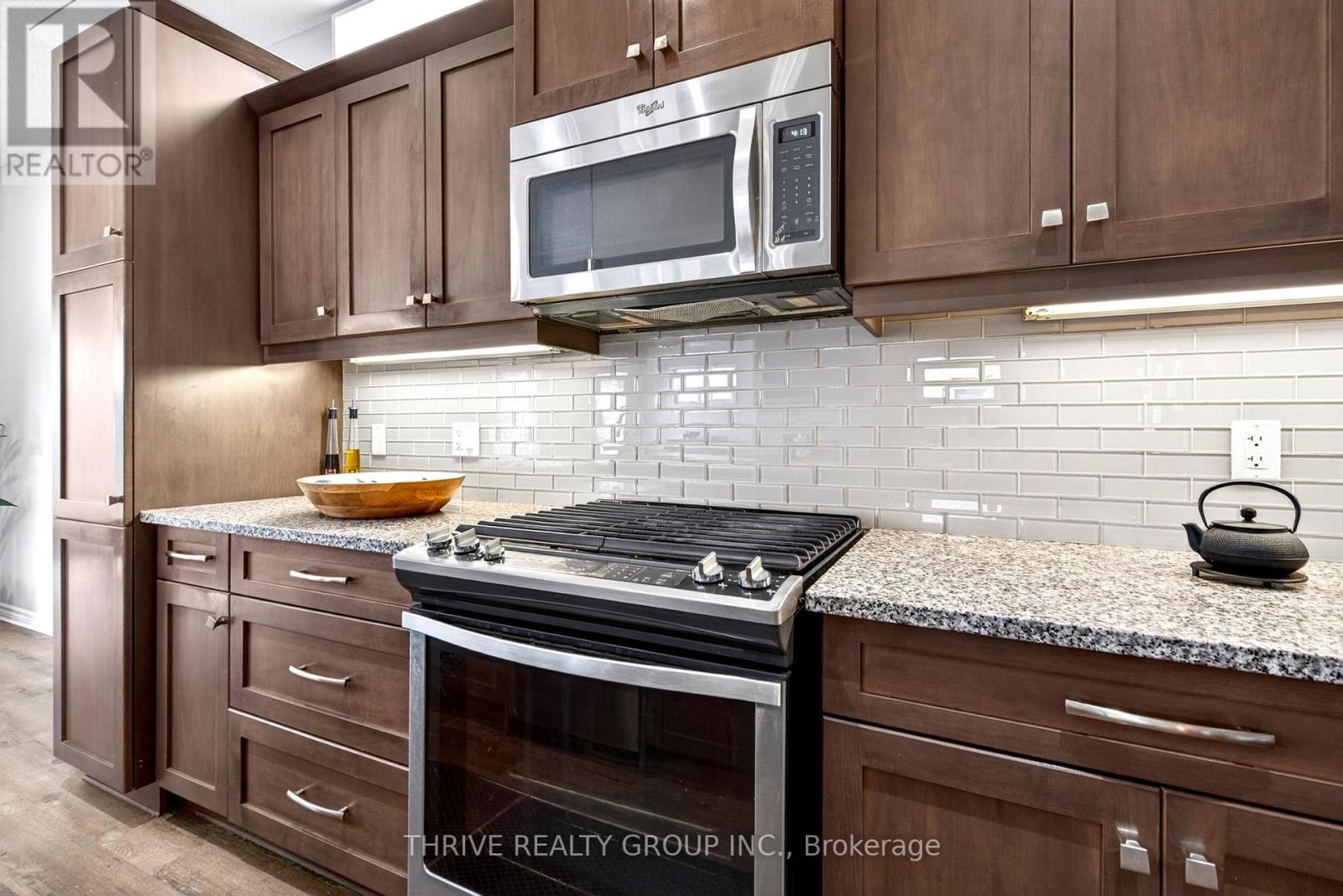 1296 Dyer Crescent, London North, Ontario  N6G 0L8 - Photo 6 - X13167182