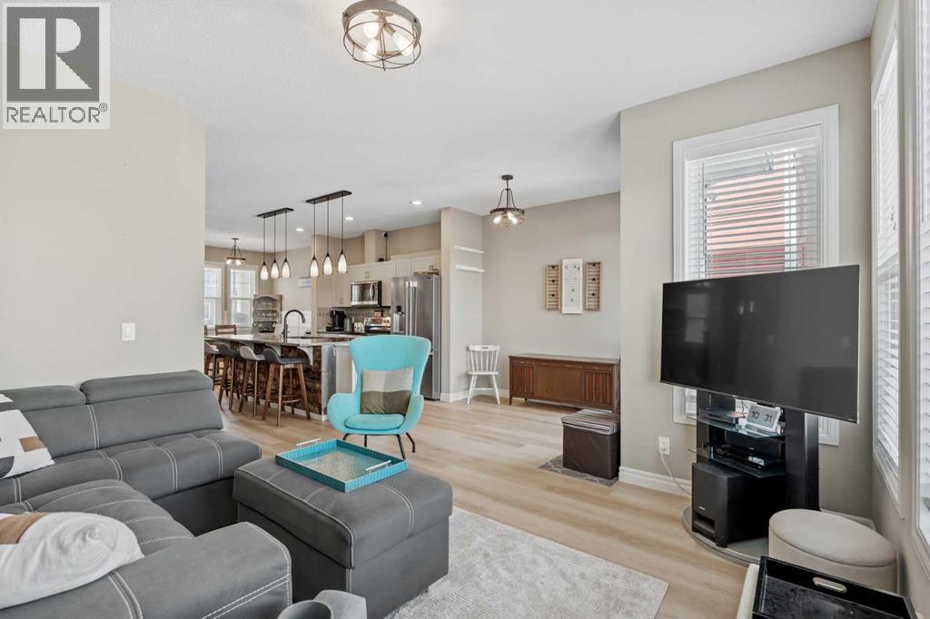 100 Redstone Avenue NE, Calgary, Alberta  T3N 0J6 - Photo 10 - A2307911